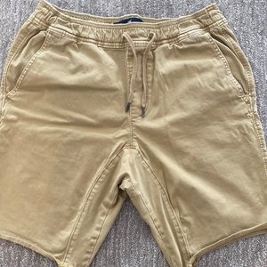 Hollister jogger shorts, size M